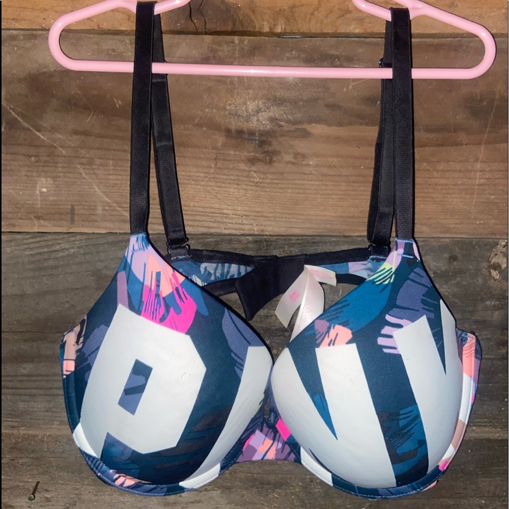 Victoria secret bra size 36C NWT